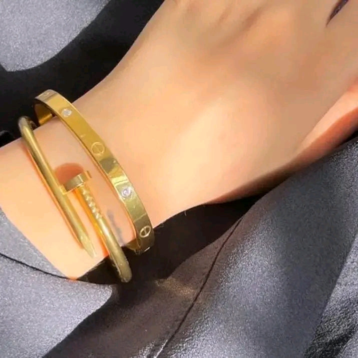 Cartier Nail Bracelet 2 peace